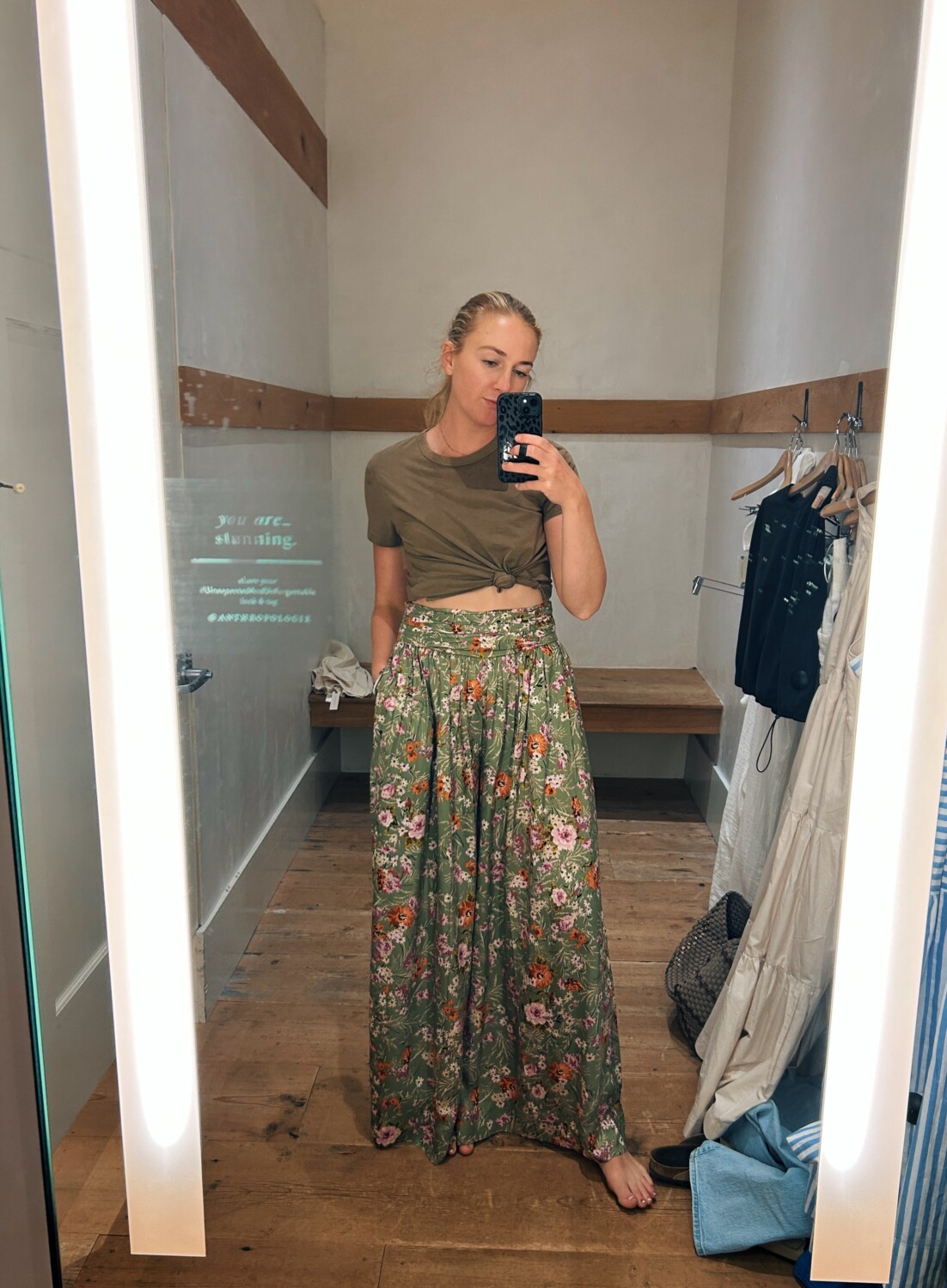 Floral flowy pants spring packing list
