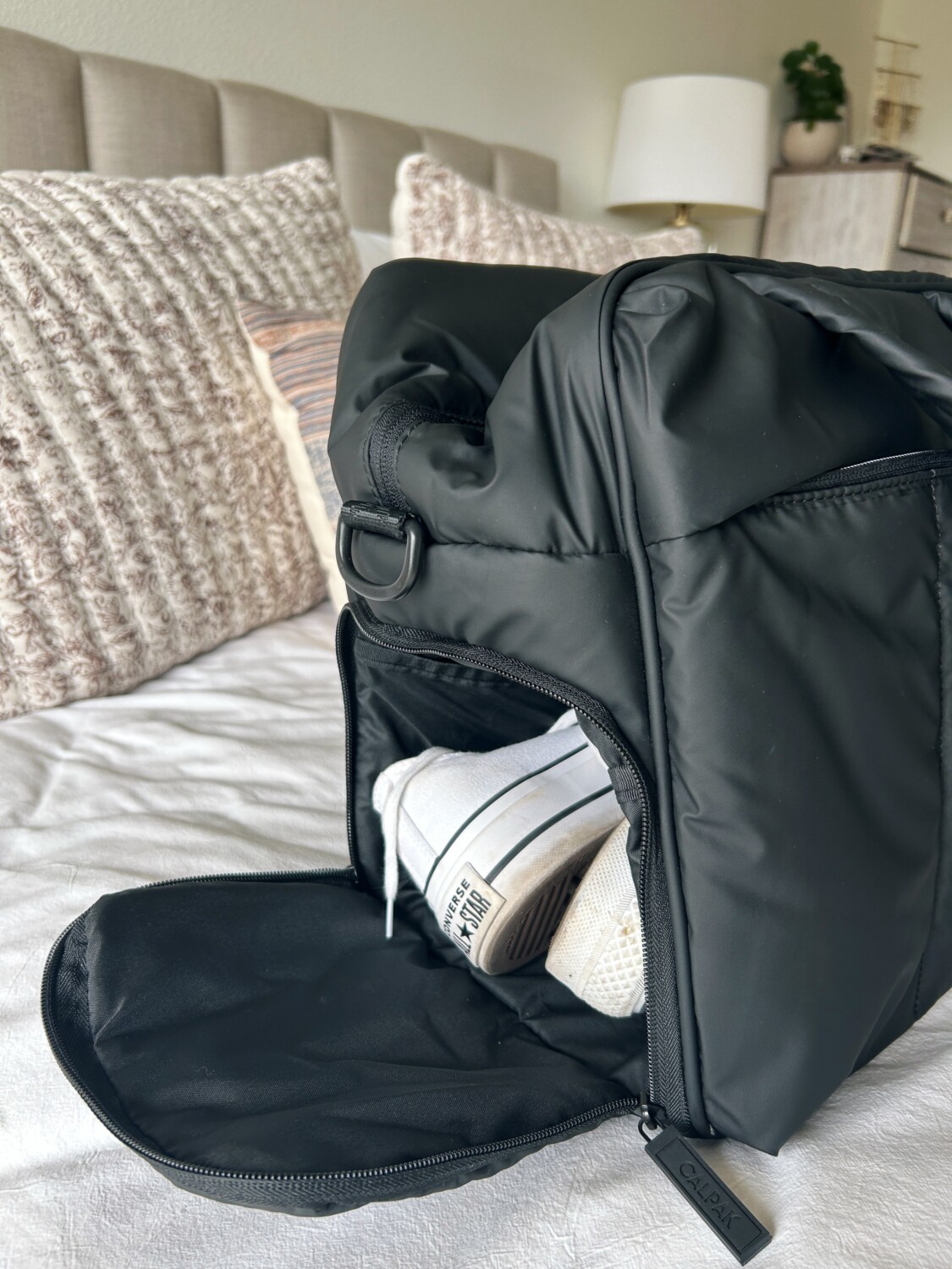 shoe compartment in duffel bag