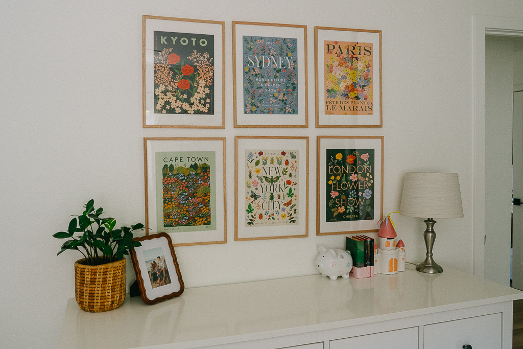 six frames with travel floral art prints in a sisters bedroom ideas