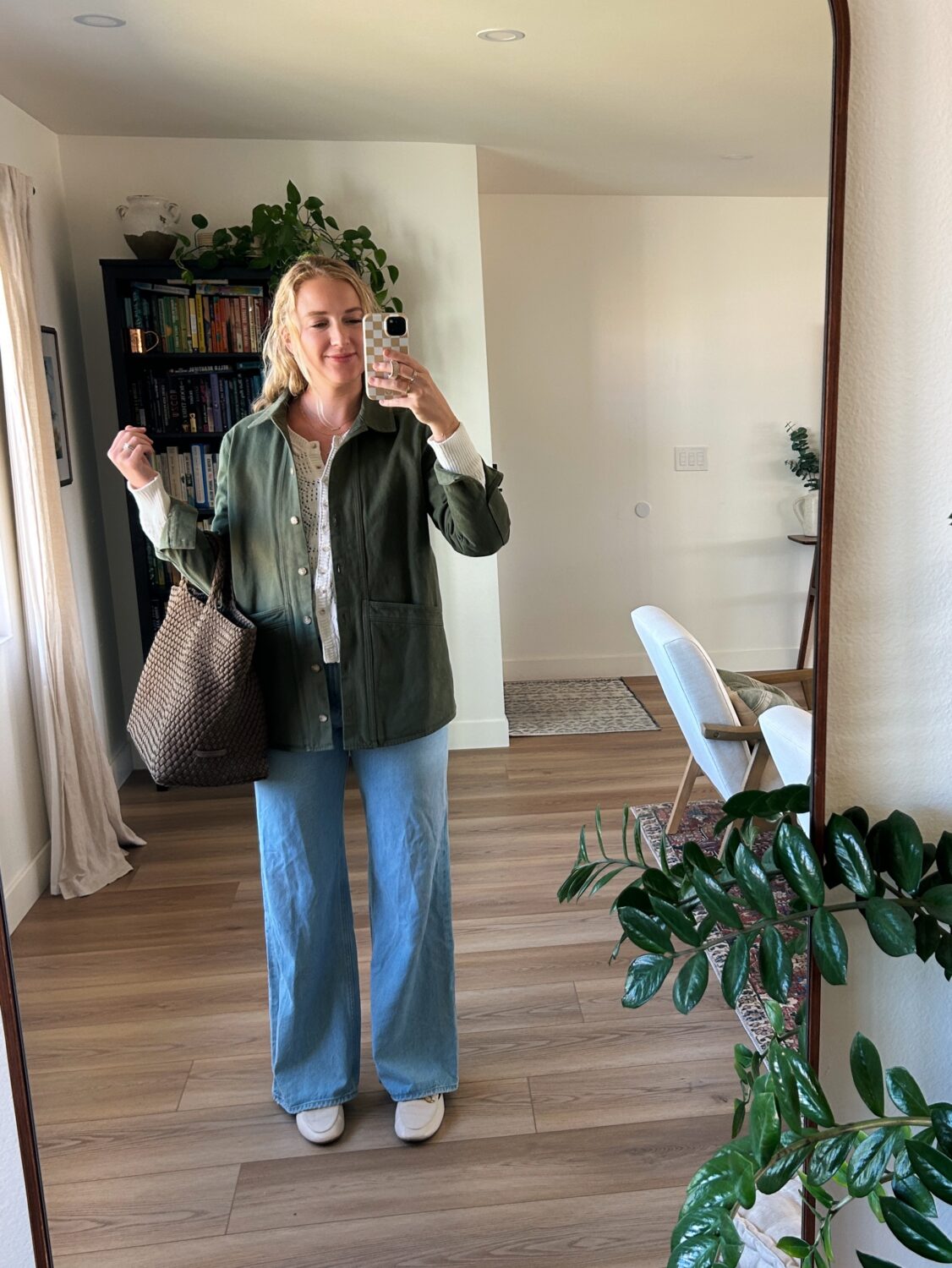 ruth nuss wearing jeans and a will jacket for her sézane will jacket review