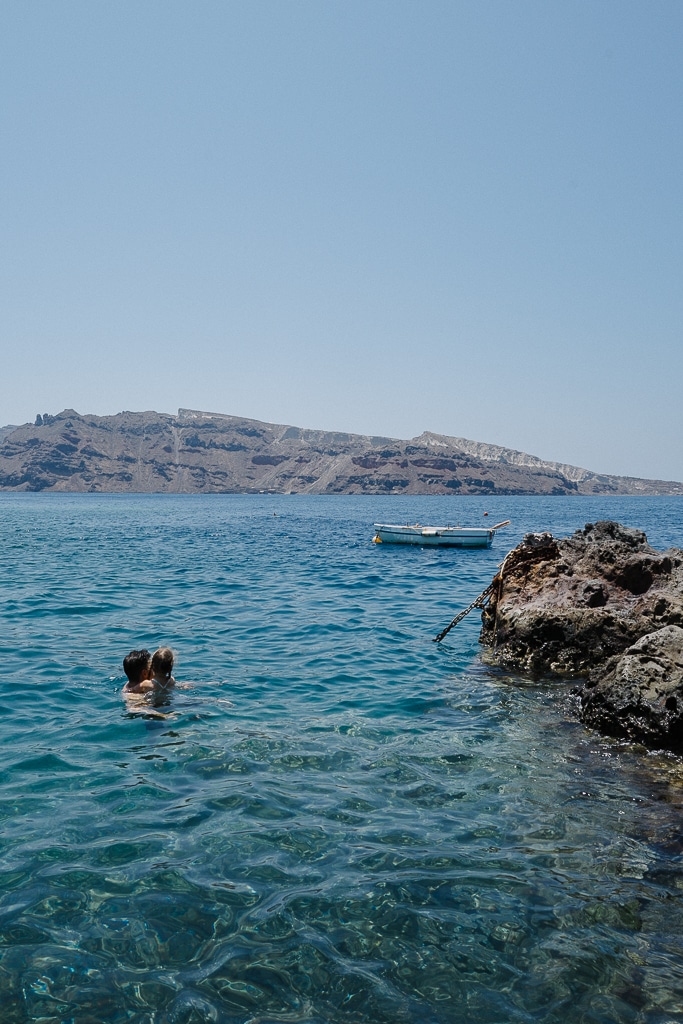 where to swim in santorini