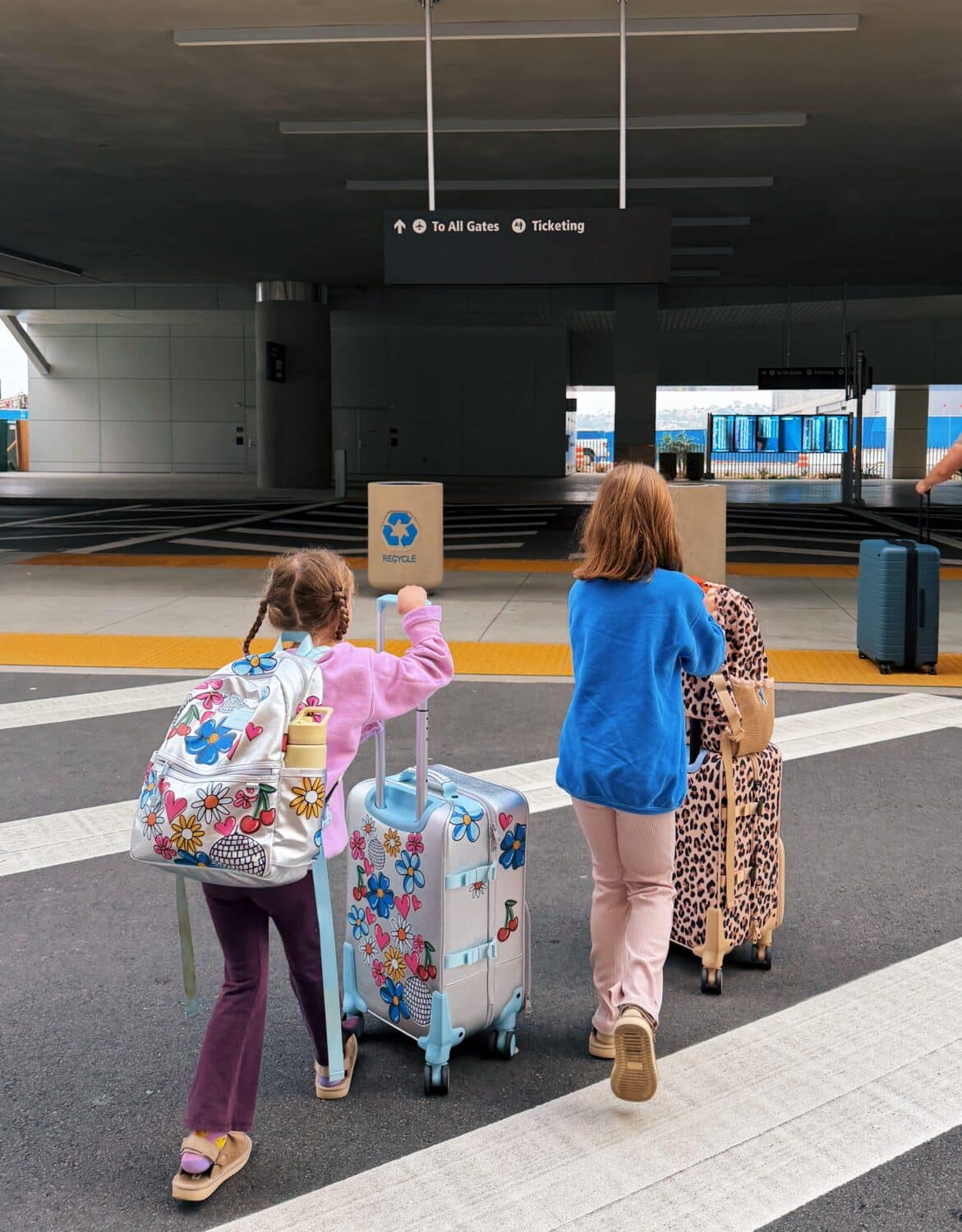 two kids carrying state bags kids luggage sets for a state bags luggage review